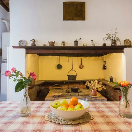 Hébergement de vacances Le Pergole By Interhome